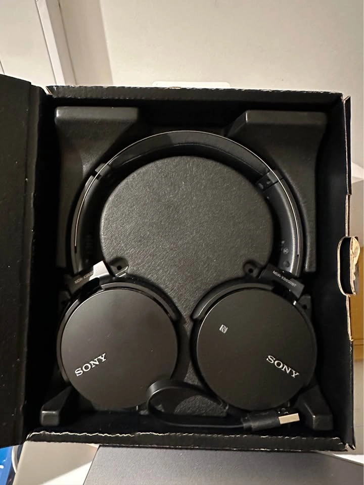 Sony wireless headphones extra bass MDR-XB650BT - photo 3