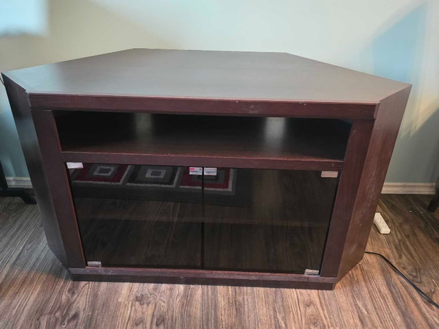 Sturdy Wooden Cabinet - photo 4