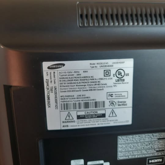 Samsung 32-inch LED TV - photo 3