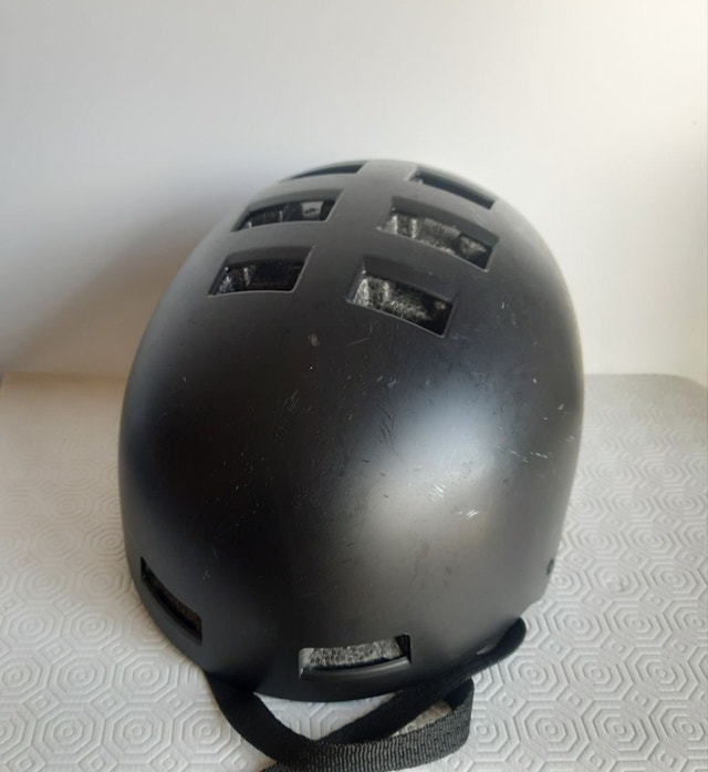 Black Multi-Sport Helmet - Urban Style, Adult Size - photo 4