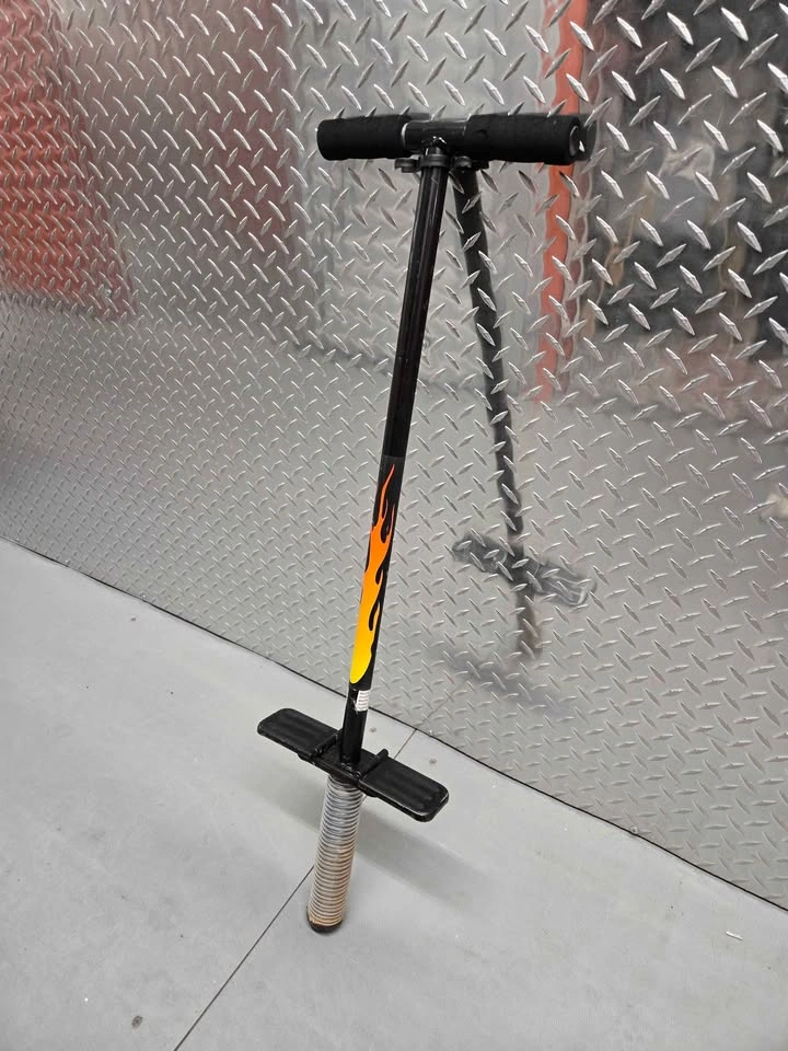 Pogo stick with flames - photo 3