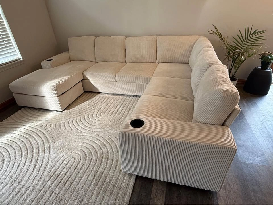 Sectional Sofa like New - photo 5