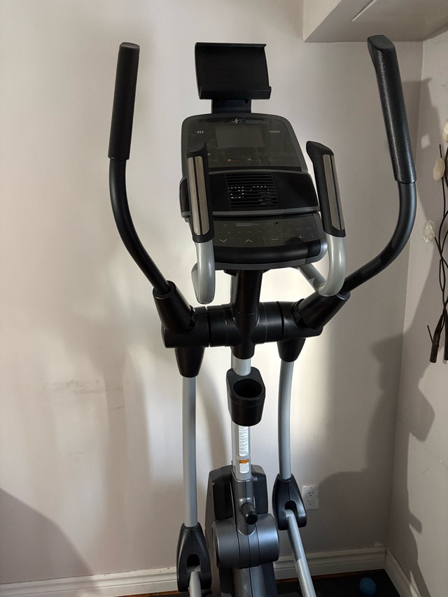 NordicTrack Spacesaver SE7i Elliptical - photo 2