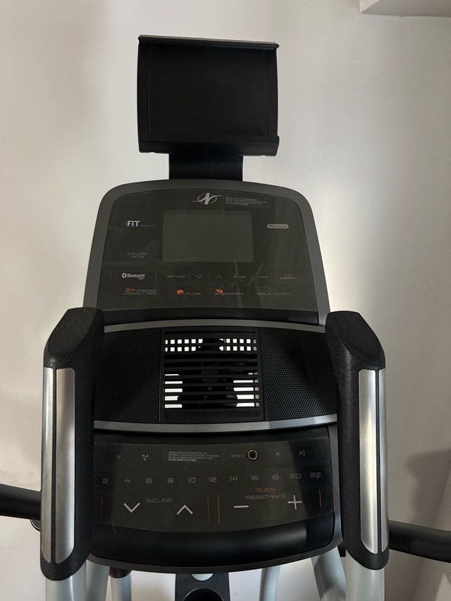 NordicTrack Spacesaver SE7i Elliptical - photo 3