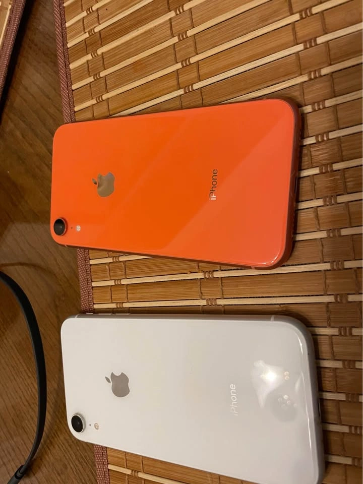 Apple iPhone XR 64GB Unlocked Red 85% Battery - photo 3