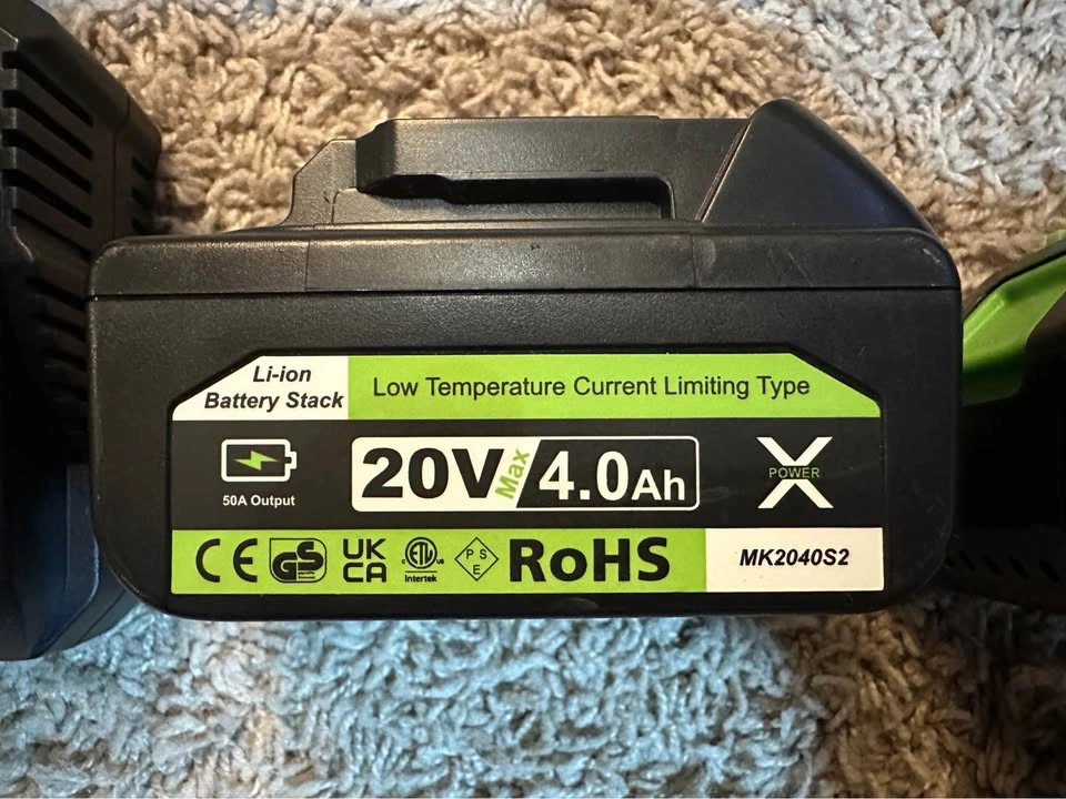 20V 4.0Ah Li-ion Battery Pack Set with Charger MK2040S2 - photo 2