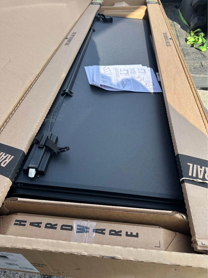 CAP-IT Folding Tonneau Cover for Toyota Tundra 6.4ft Bed - photo 4