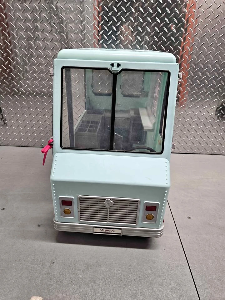 Our Generation doll food truck