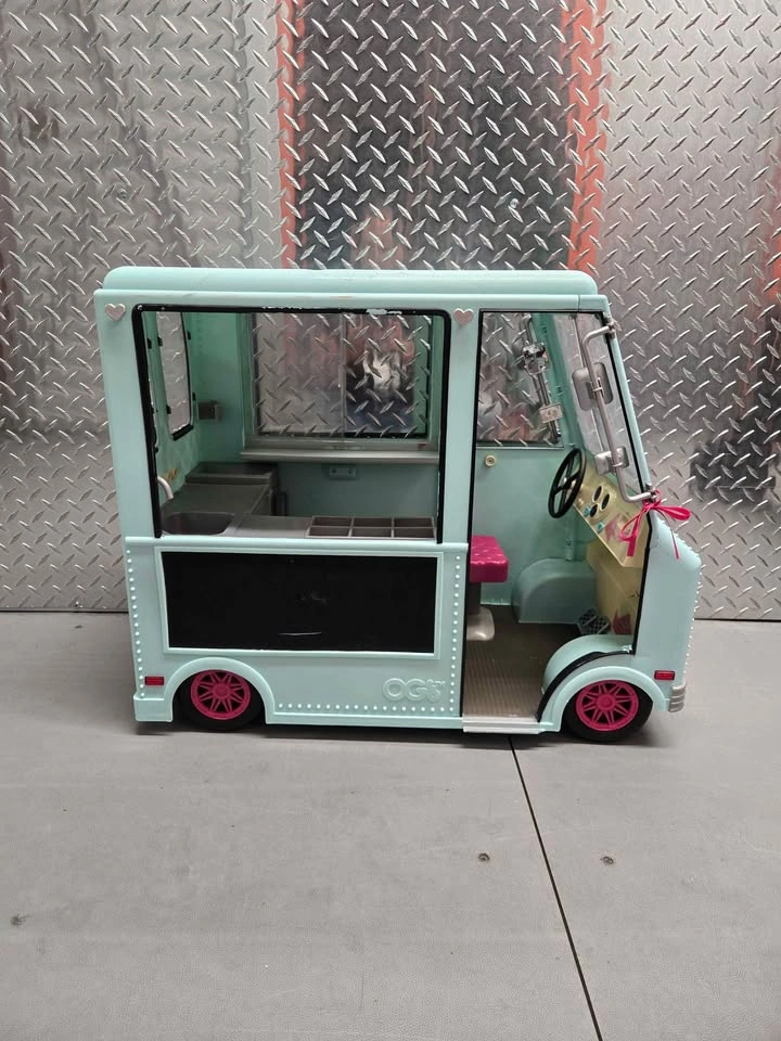 Our Generation doll food truck - photo 3