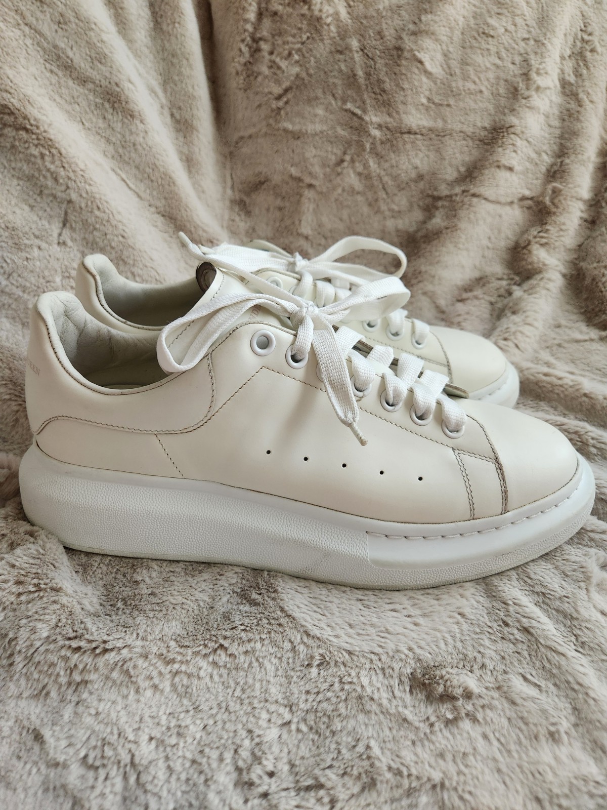 Alexander McQueen Men's Oversized Sneakers Size 10 US / 43 EU Of - photo 4