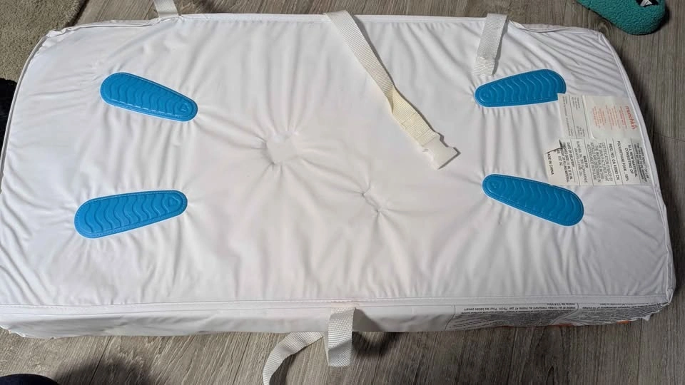 Munchkin Changing Pad - photo 2