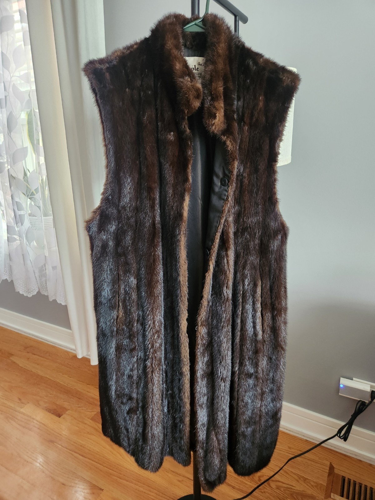 Vintage Mink Fur Brown Vest Size M/L Length 40"