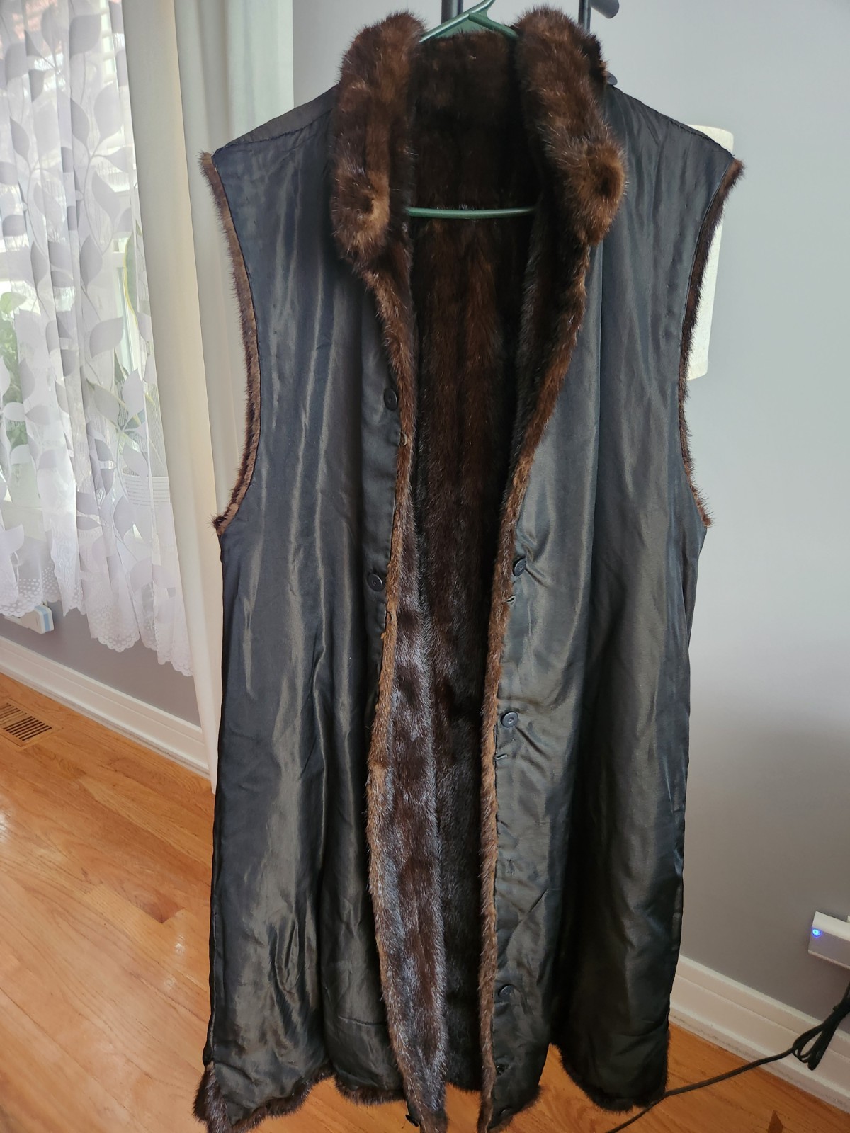 Vintage Mink Fur Brown Vest Size M/L Length 40" - photo 3