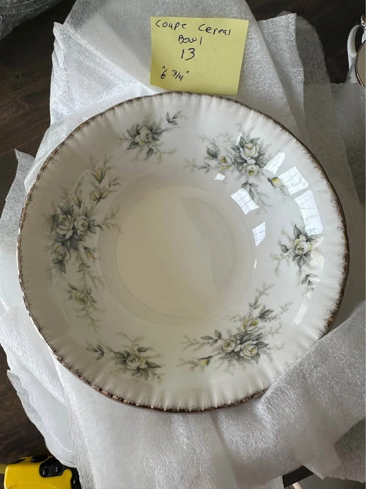 Royal Albert Paragon First Love China - Many Pieces Available - photo 3