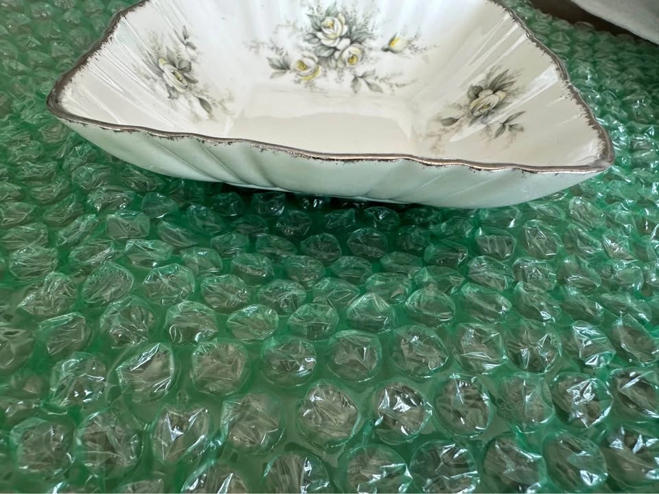 Royal Albert Paragon First Love China - Many Pieces Available - photo 5