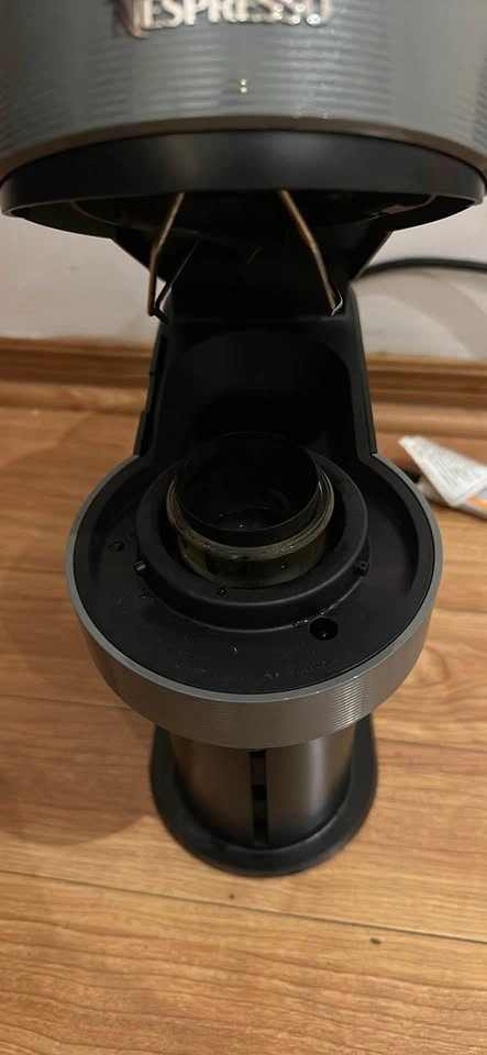 Nespresso Vertuo Next + Aeroccino 3 Milk Frother - photo 4