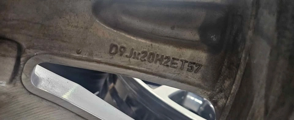 Mercedes ML GL W166 20" Wheels w/TPMS - photo 4