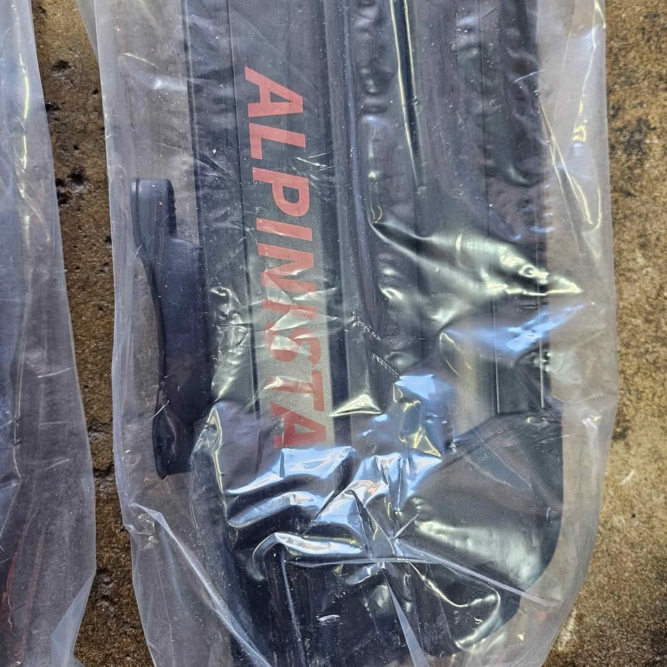 Alpinista Ski & Snowboard Rack for Car Roof - photo 4