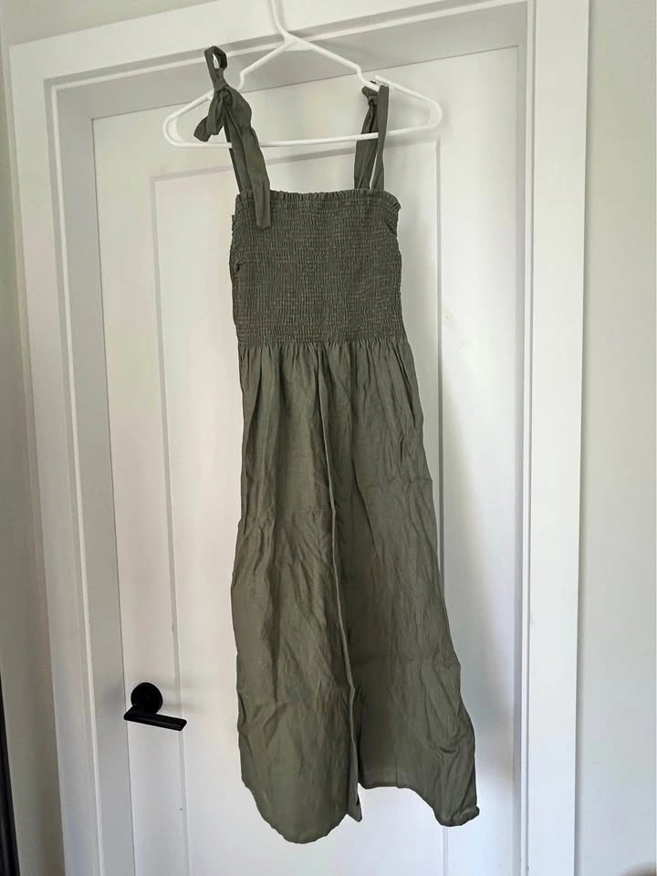 Wilfred Aritzia Golden Hour Linen Smocked Midi Dress, Size S, Ol