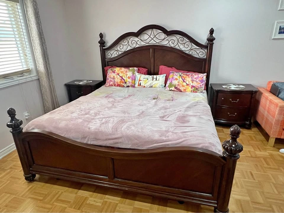 King 4 Piece Bed Set