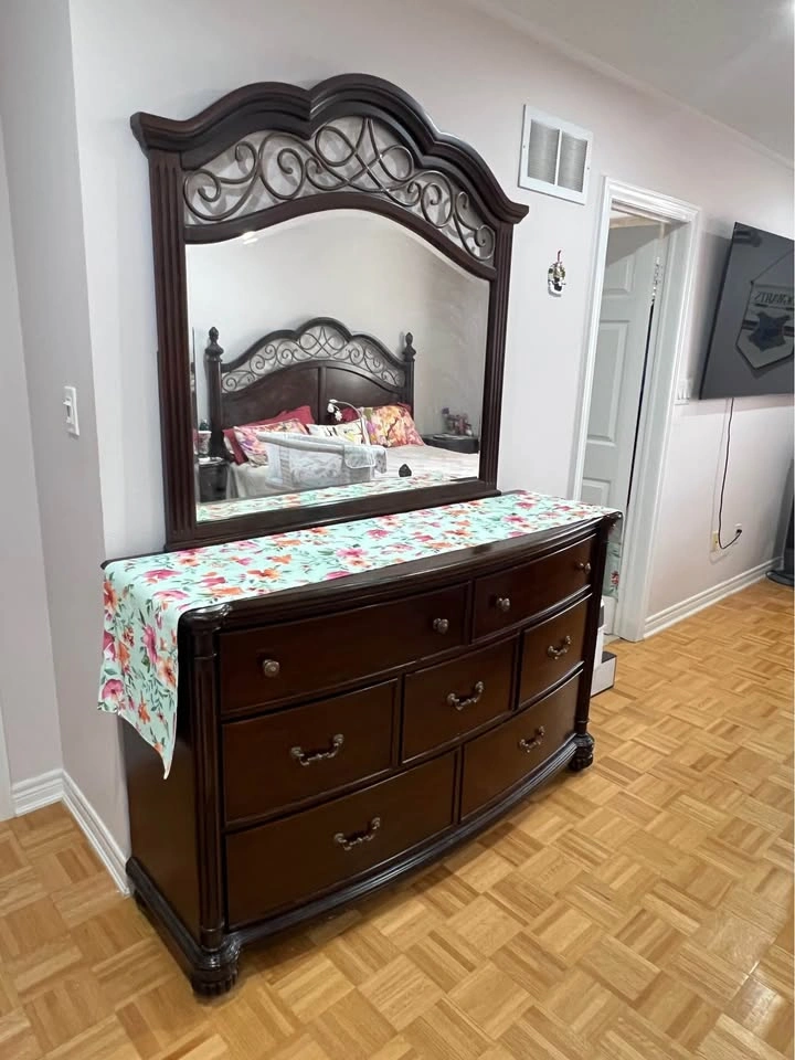 King 4 Piece Bed Set - photo 3