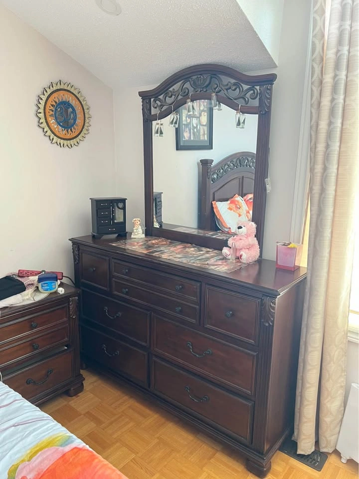 Queen 5 Piece Bed Set - photo 2