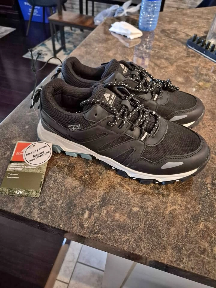 Brand New Size 8 Women's Hiking Shoes