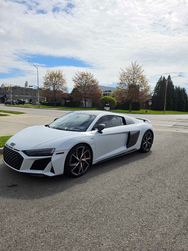 OEM Audi R8 V10 20" Forged Wheels & Michelin Tires