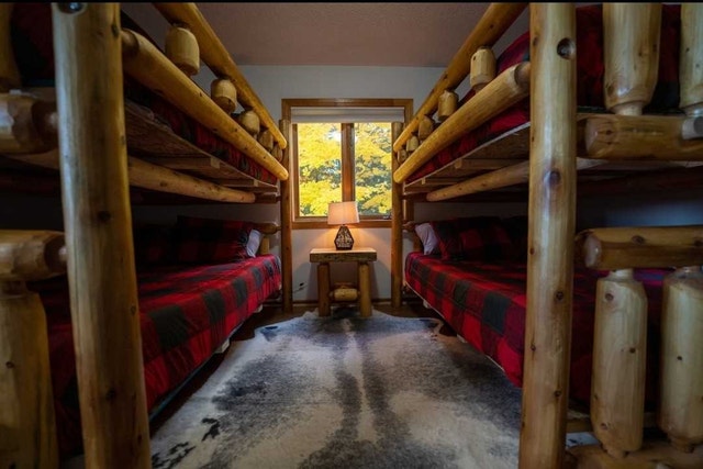 Real Wood Custom Log Beds - photo 3