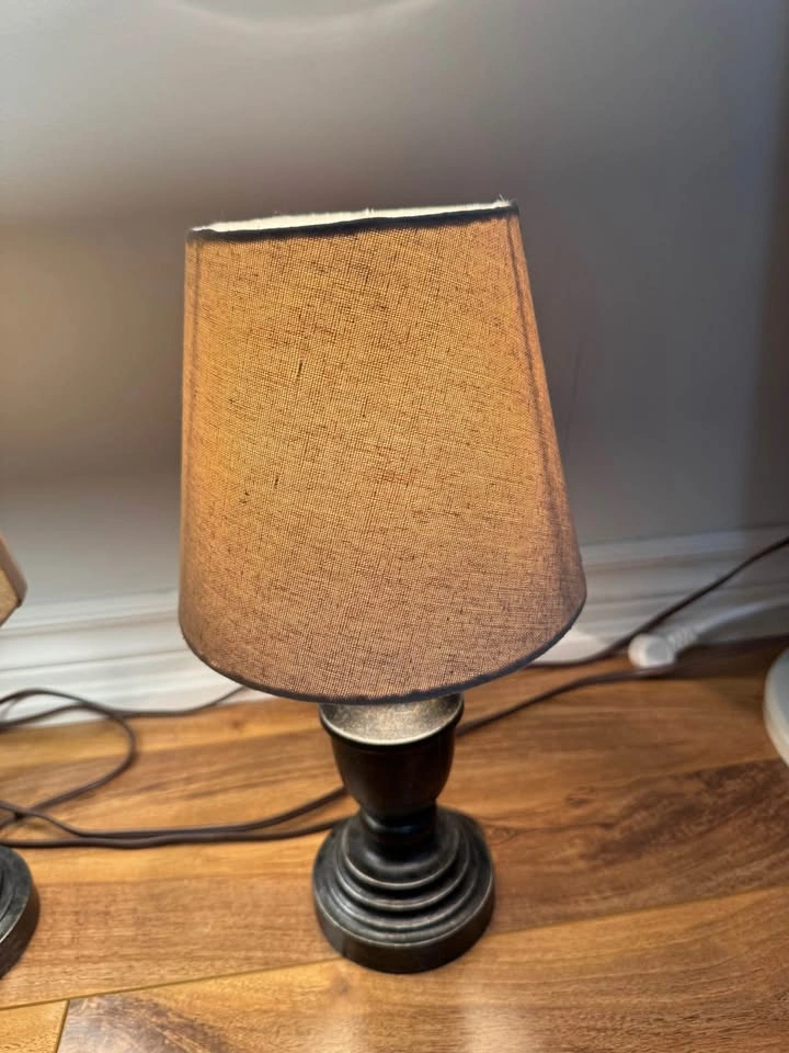 Pair of Table Lamps with Linen Shades - photo 4