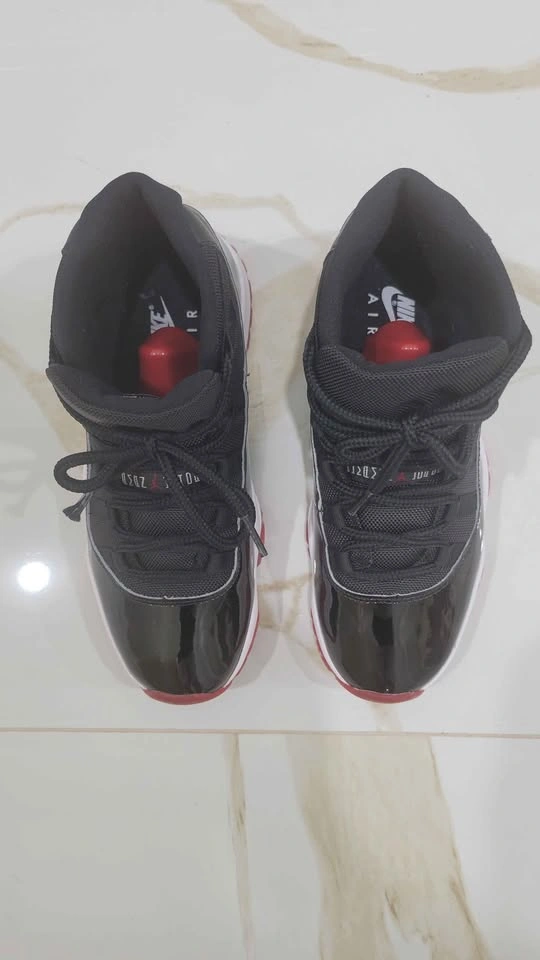 Air Jordan 11 Retro 'Bred' (2019) – Size 8.5 – Excellent - photo 3