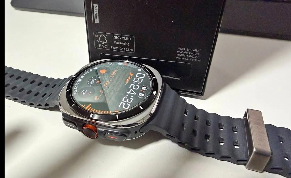 Samsung Galaxy Watch Ultra (2024) – LTE, 47mm – Titanium Silver