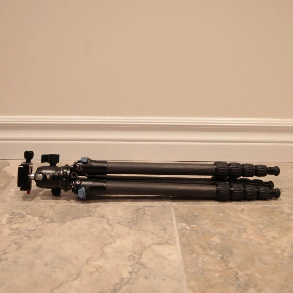 SIRUI Carbon Fibre AM-225 Tripod with B-00K Head - photo 3