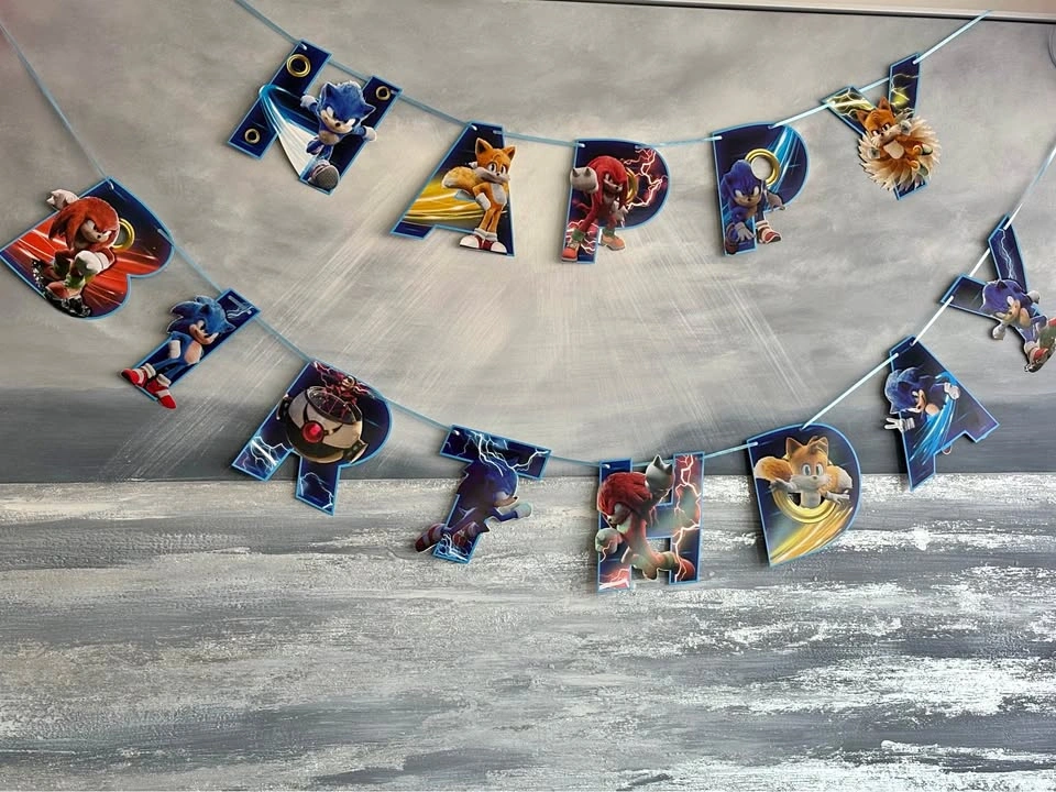 Sonic Birthday Decorations with 4 Balloons