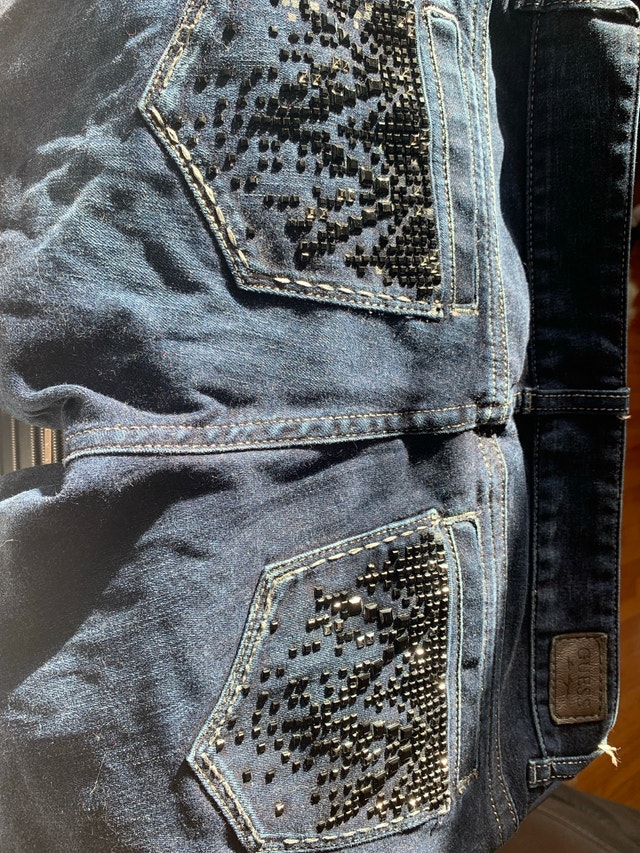 Guess Jeans Sz 28