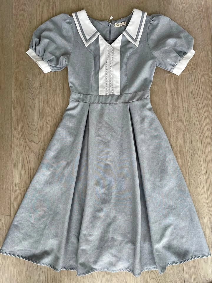 Vintage-Inspired Midi Dress