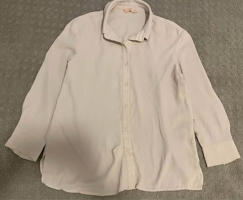 2 Button-Up Shirts - Size S - photo 3