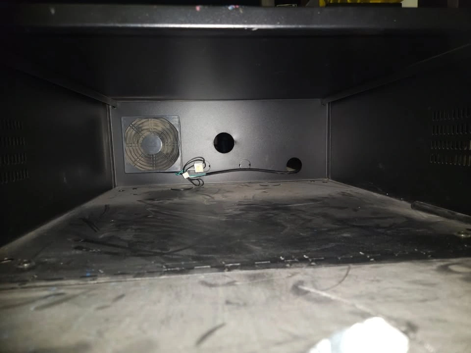 Locking Rackmount Server Cabinet / Rack Case – Metal – Ventilate - photo 5