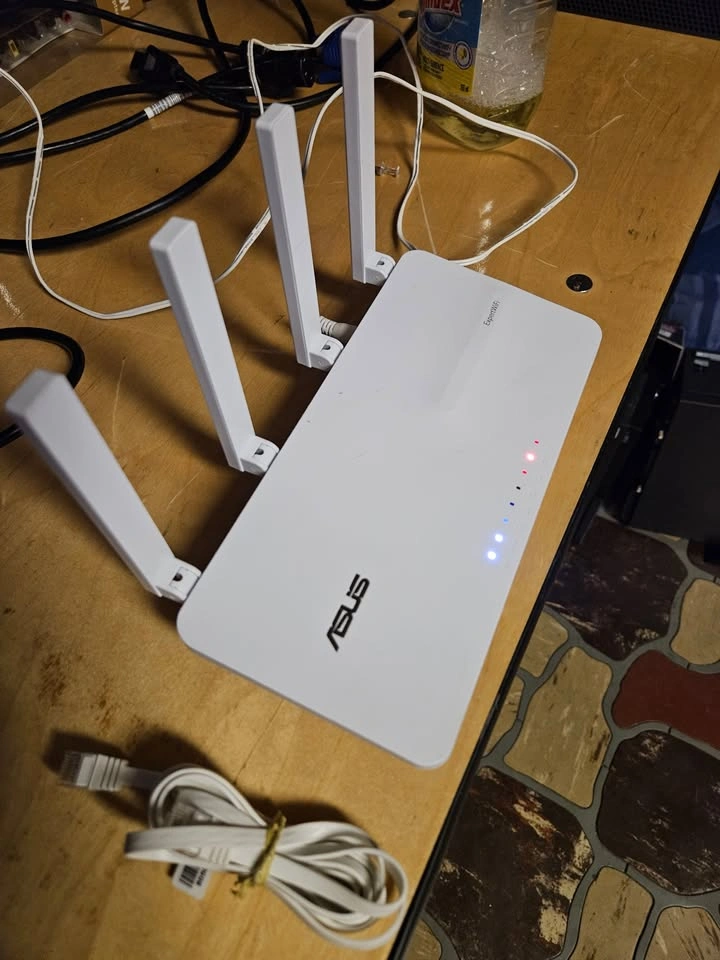 ASUS WiFi 6 AX3000 Router (EBR63) – Fast Dual Band, Like New - photo 3