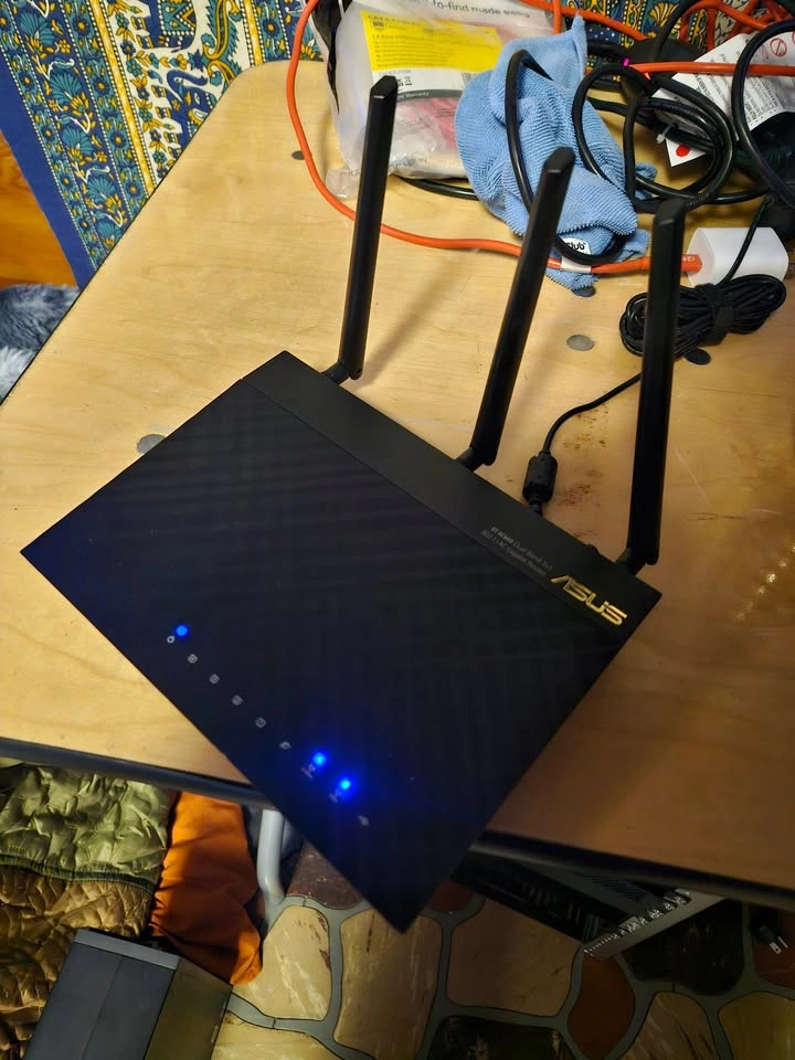 ASUS Dual Band Gigabit Router (RT-AC66U) - photo 3