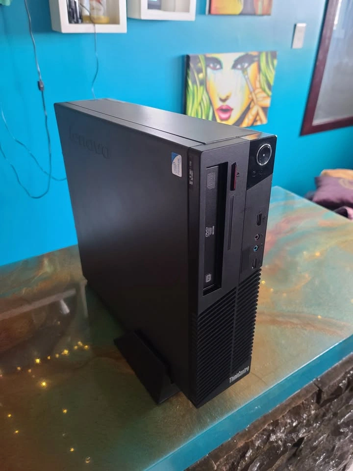 Lenovo ThinkCentre M72e Desktop PC - Ready to Use! - photo 2
