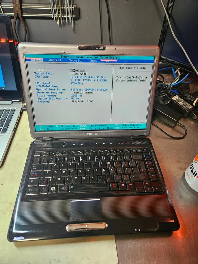 Toshiba Satellite M300 Laptop - Working - No OS
