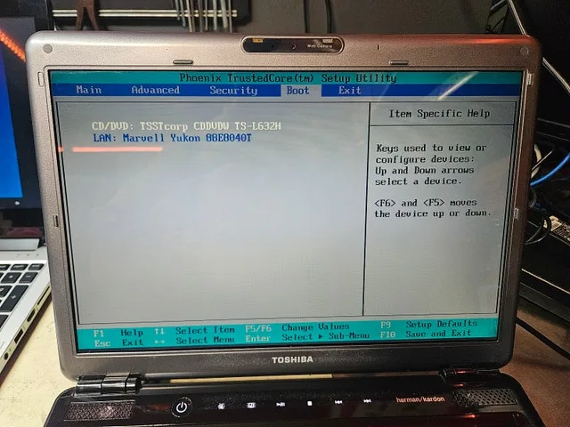 Toshiba Satellite M300 Laptop - Working - No OS - photo 3