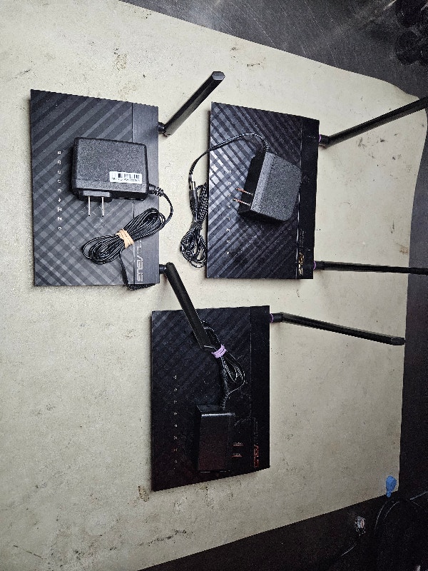 ASUS / DLink Dual-Band Wi-Fi Routers (x4)