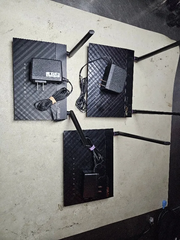 ASUS / DLink Dual-Band Wi-Fi Routers (x4)
