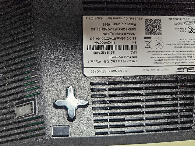 ASUS / DLink Dual-Band Wi-Fi Routers (x4) - photo 3