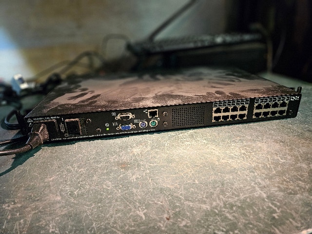 IBM 1U Rackmount KVM Switch (1754 Series)
