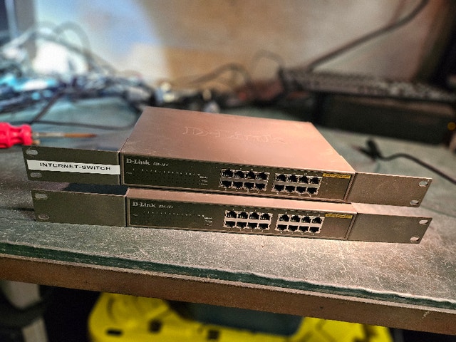 Assorted Network Switches (DLINK - TPLINK) - photo 2