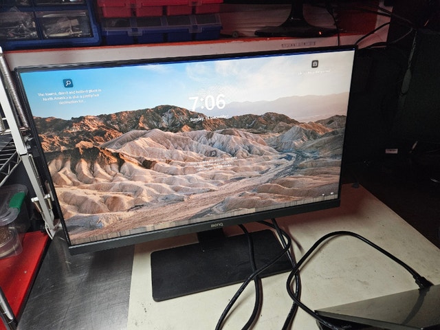 BenQ GW2475H 24" Full HD Monitor – Minor Screen Damage - photo 2