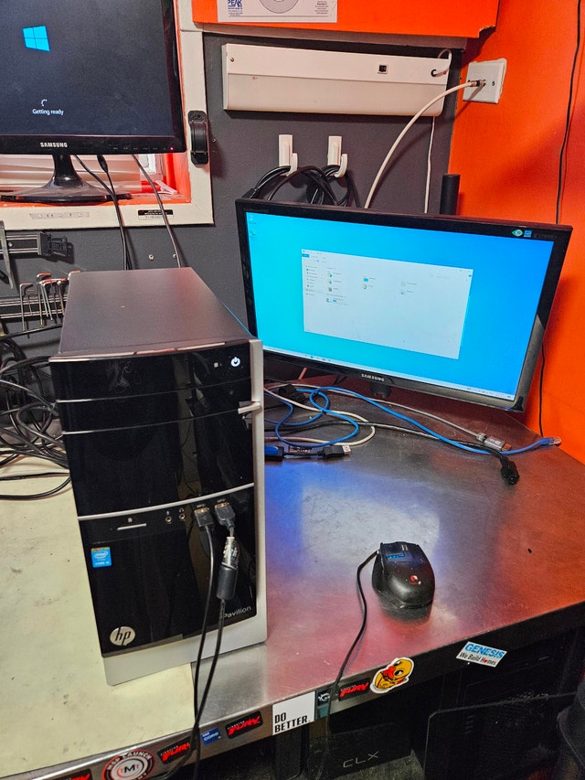 HP Pavilion 500 Desktop (500-409) - Ready to Use